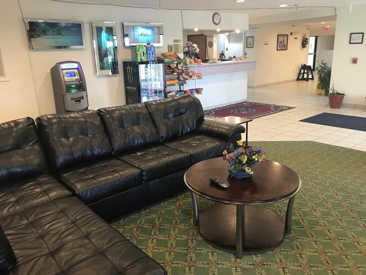 アメリカズ ベスト バリュー イン&スイーツ ピンクニービル Pinckneyville エクステリア 写真